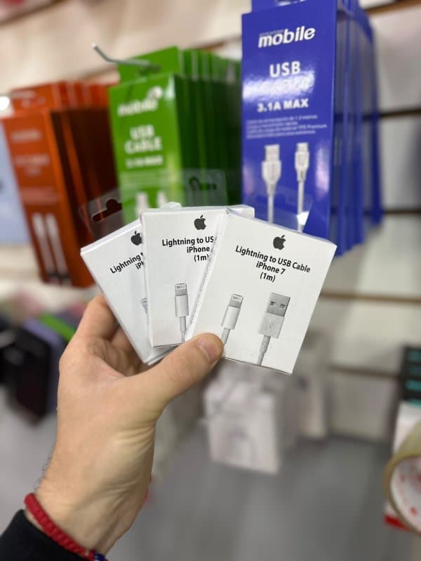 CABLE USB IPHONE